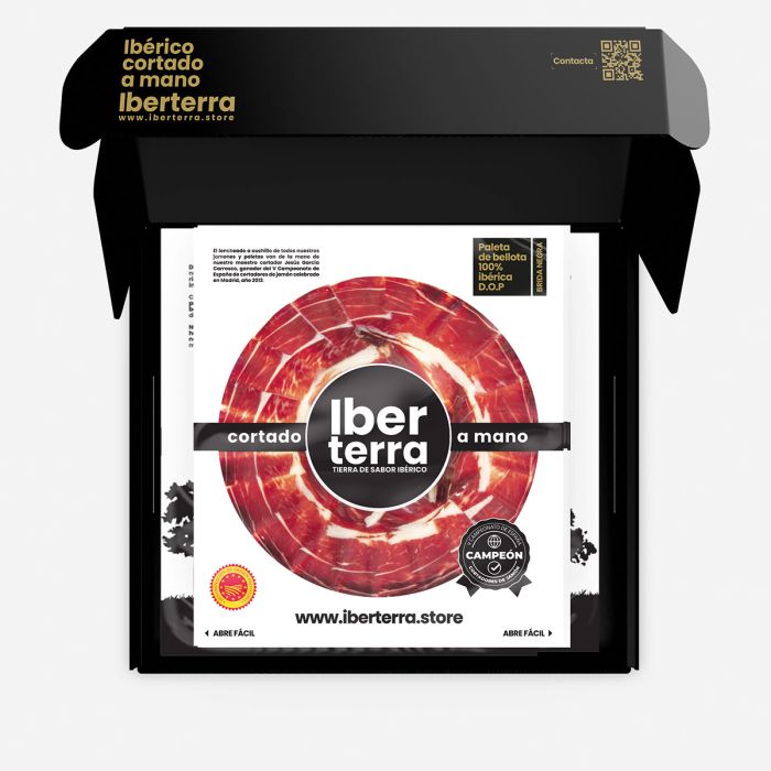 Paleta de bellota 100% ibérica D.O.P. Iberterra loncheada a cuchillo.